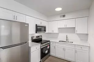 2615 E Greenway Rd, Phoenix, AZ 85032 - Photo 2