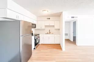 2615 E Greenway Rd, Phoenix, AZ 85032 - Photo 14