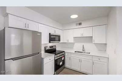 2615 E Greenway Road #21, Phoenix, AZ 85032 - Photo 1