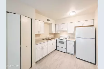 2615 E Greenway Road #Apt 21, Phoenix, AZ 85032 - Photo 16