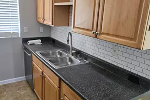 2155 W Wickieup Ln, Phoenix, AZ 85027 - Photo 4