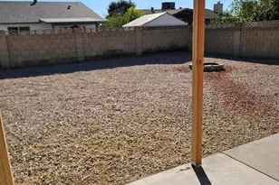 2155 W Wickieup Ln, Phoenix, AZ 85027 - Photo 12