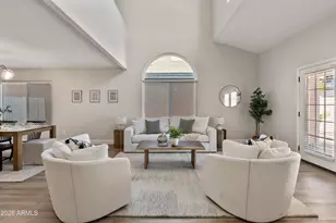 19813 N 76th Ave, Glendale, AZ 85308 - Photo 8