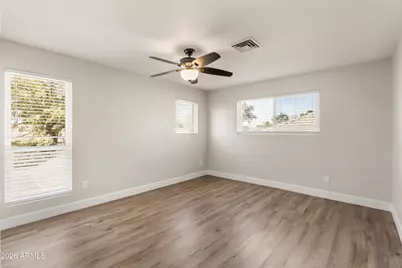 19813 N 76th Avenue, Glendale, AZ 85308 - Photo 22