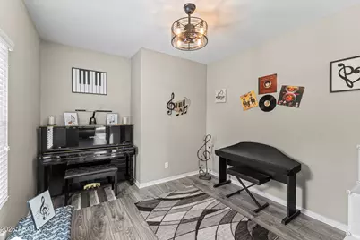 74 W Strawberry Tree Avenue, San Tan Valley, AZ 85140 - Photo 8