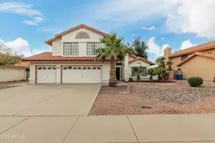 987 E Divot Dr, Tempe, AZ 85283 - Photo 4