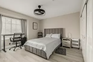 987 E Divot Dr, Tempe, AZ 85283 - Photo 30