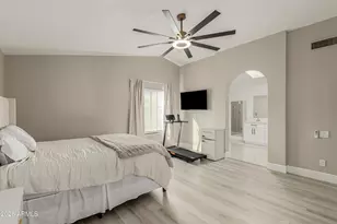 987 E Divot Dr, Tempe, AZ 85283 - Photo 22