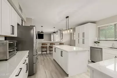 987 E Divot Drive, Tempe, AZ 85283 - Photo 16