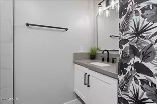 13234 N 11th Ave, Phoenix, AZ 85029 - Photo 42