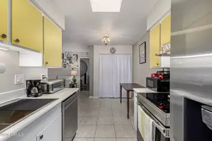 25 N Cottonwood St, Chandler, AZ 85225 - Photo 8