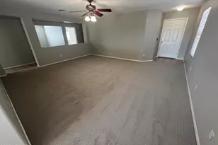 8565 E Lakeview Ave, Mesa, AZ 85209 - Photo 4