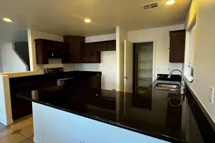 10630 W Pomo St, Tolleson, AZ 85353 - Photo 8