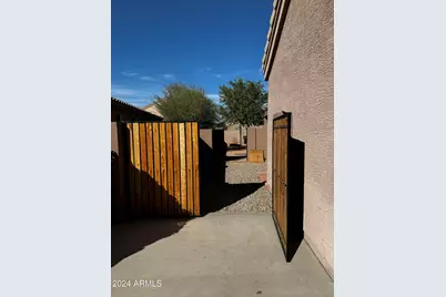 10630 W Pomo Street, Tolleson, AZ 85353 - Photo 2