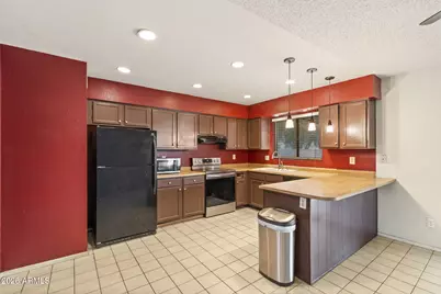 9063 W Harmont Drive, Peoria, AZ 85345 - Photo 10