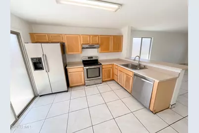 853 E Via Maria Street, Goodyear, AZ 85338 - Photo 2