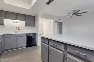 4862 W Rose Ln, Glendale, AZ 85301 - Photo 6