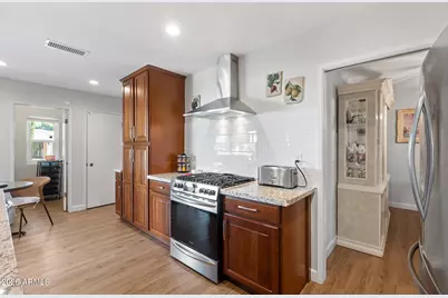 10236 N 108th Drive, Sun City, AZ 85351 - Photo 2