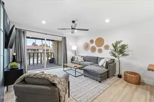 8649 E Royal Palm Rd, Scottsdale, AZ 85258 - Photo 1