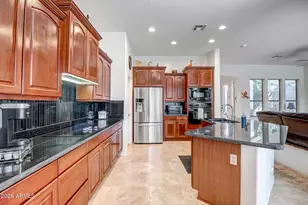 2605 W Florimond Rd, Phoenix, AZ 85086 - Photo 10