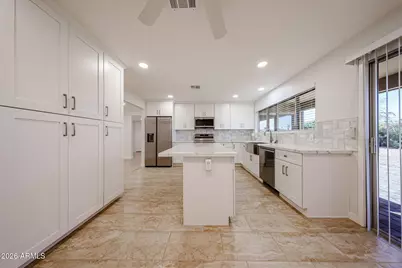 9833 E Watford Way, Sun Lakes, AZ 85248 - Photo 14