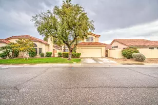 3817 N Carnation Ln, Avondale, AZ 85392 - Photo 2