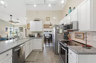 8021 W Denton Ln, Glendale, AZ 85303 - Photo 8