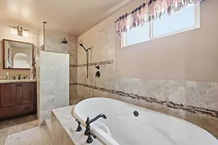 8021 W Denton Ln, Glendale, AZ 85303 - Photo 22