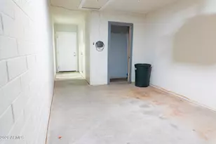 1725 W Oraibi Dr, Phoenix, AZ 85027 - Photo 24