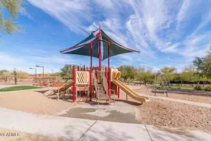 3933 E Cat Balue Dr, Phoenix, AZ 85050 - Photo 40