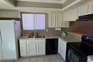 2831 E Waltann Ln, Phoenix, AZ 85032 - Photo 8