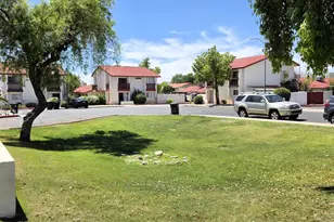 2831 E Waltann Ln, Phoenix, AZ 85032 - Photo 6