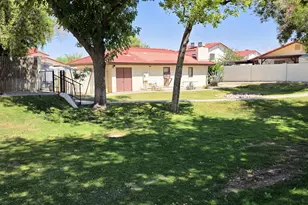 2831 E Waltann Ln, Phoenix, AZ 85032 - Photo 50