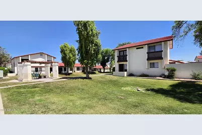 2831 E Waltann Lane #1, Phoenix, AZ 85032 - Photo 2