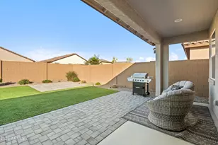 3074 E Riding Boot Wy, San Tan Valley, AZ 85140 - Photo 4