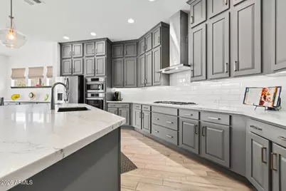 21257 W Hillcrest Boulevard, Buckeye, AZ 85396 - Photo 4