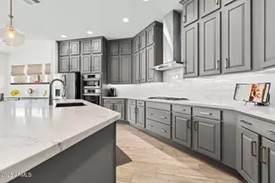 21257 W Hillcrest Blvd, Buckeye, AZ 85396 - Photo 4