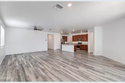 26753 N 175th Drive, Surprise, AZ 85387 - Photo 8