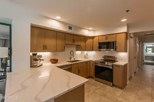 10080 E Mountainview Lake Dr, Scottsdale, AZ 85258 - Photo 6