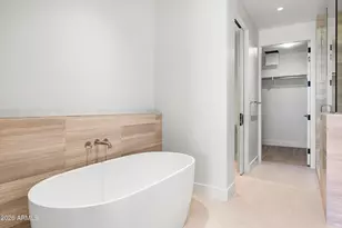 4849 N Camelback Ridge Rd, Scottsdale, AZ 85251 - Photo 22