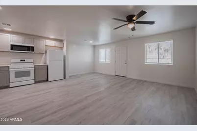 2121 W Adams Street #B105, Phoenix, AZ 85009 - Photo 4