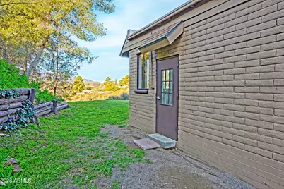 648 E Prickly Pear Drive, Globe, AZ 85501 - Photo 4