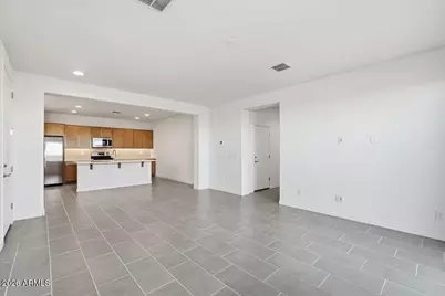 10034 W Piccadilly Road, Avondale, AZ 85392 - Photo 12