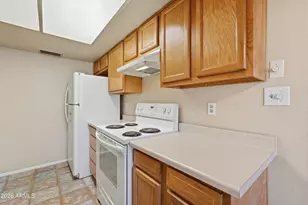 10108 N 95th Dr, Peoria, AZ 85345 - Photo 12