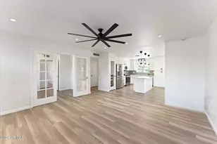 1921 E Laguna Dr, Tempe, AZ 85282 - Photo 4