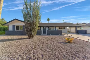 1921 E Laguna Dr, Tempe, AZ 85282 - Photo 1