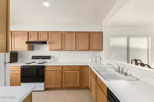 14751 W Willow Ln, Surprise, AZ 85374 - Photo 10