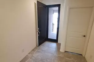 18541 W Mescal St, Surprise, AZ 85388 - Photo 14