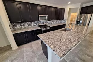 18541 W Mescal St, Surprise, AZ 85388 - Photo 10