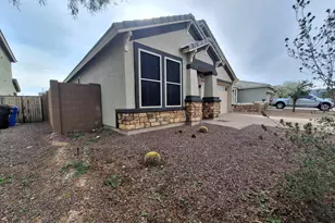 18541 W Mescal St, Surprise, AZ 85388 - Photo 2
